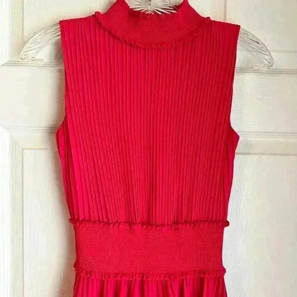 Nanette Lepore Pink Sleeveless Pleated High Neck Smocked Dress Size 6 - Picture 2 of 7